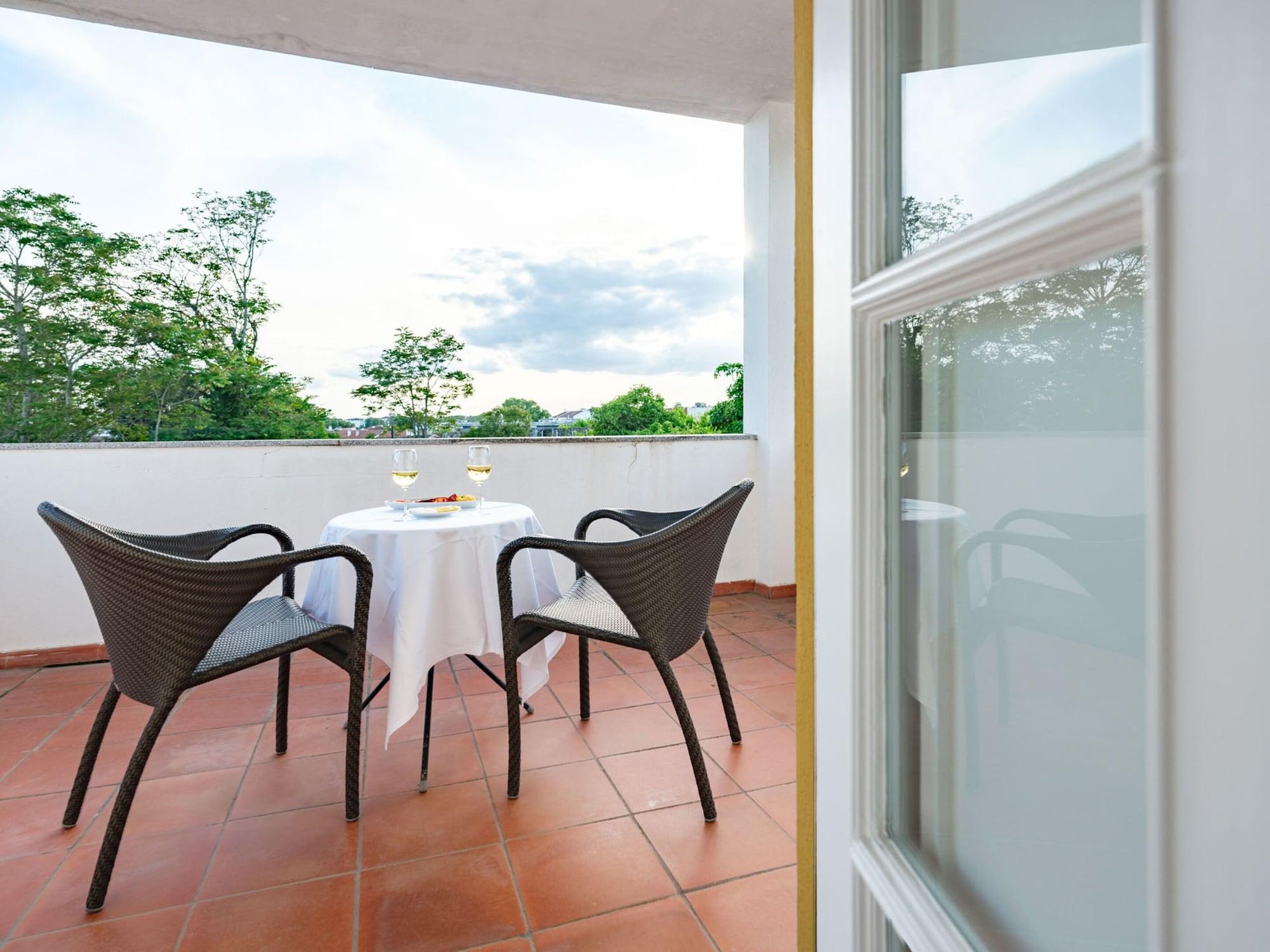 Adc - Albergaria Do Calvario - By Unlock Hotels Evora Ngoại thất bức ảnh