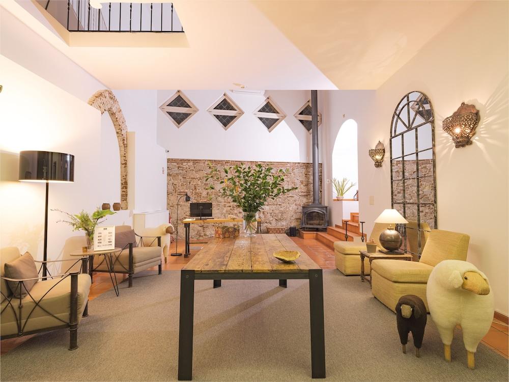 Adc - Albergaria Do Calvario - By Unlock Hotels Evora Ngoại thất bức ảnh